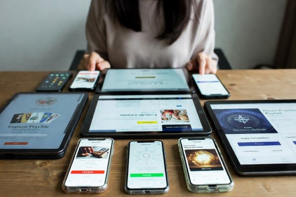 電話占いの複数サイト使い分け術