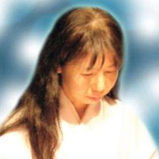 電話占いヴェルニ 天美 成穂 （アマミ ナルホ）先生はどんな占い師？