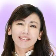 結論：碧 （ミドリ）先生は「鑑定は鋭いが、厳しい言葉に賛否両論」な実力派占い師